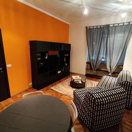 Bell'Appartamento In Cit Turin, Interamente Ristrutturato Bagian luar foto